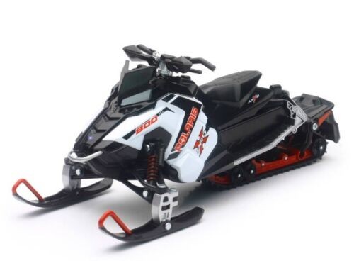 New Ray Toys 1:16 Scale Die Cast Toy Replica Polaris Switchback Pro X 800 White